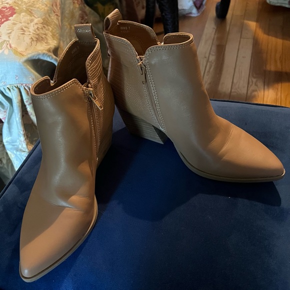 Ankle Booties Western Style by DV - Picture 3 of 5